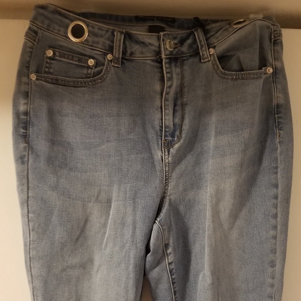 Highwaisted denim jeans